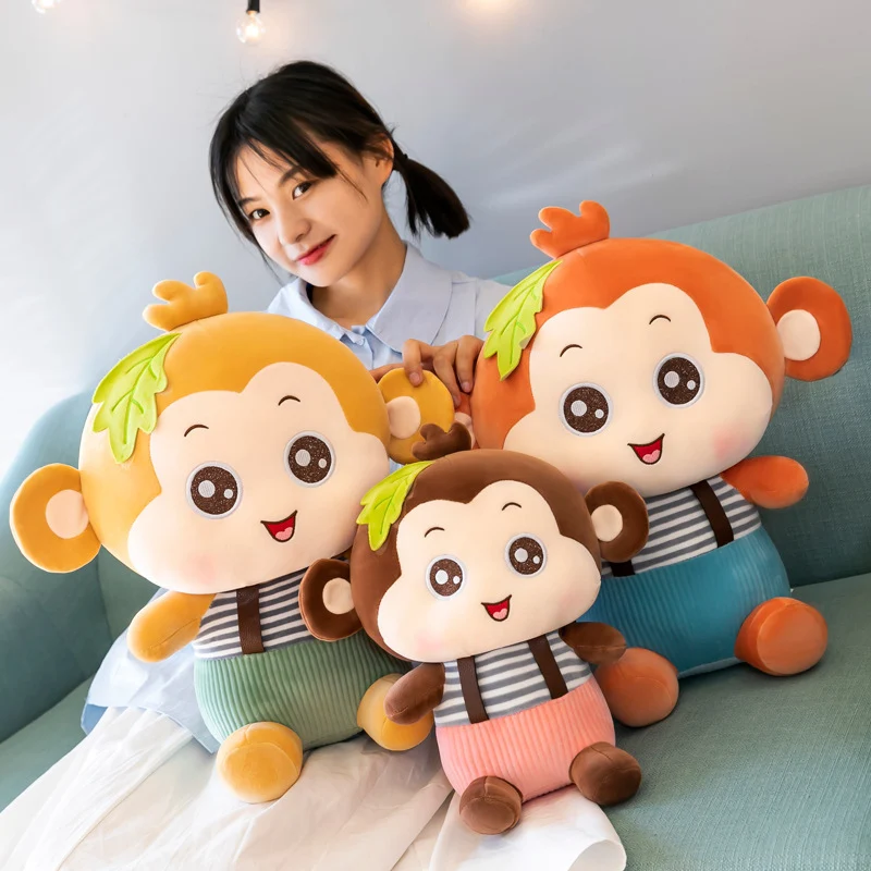 Boneco de macaco pequeno de pelúcia com alça. Macio e fofo, ideal para abraçar, brincar e levar para todos os lugares. — foto 5