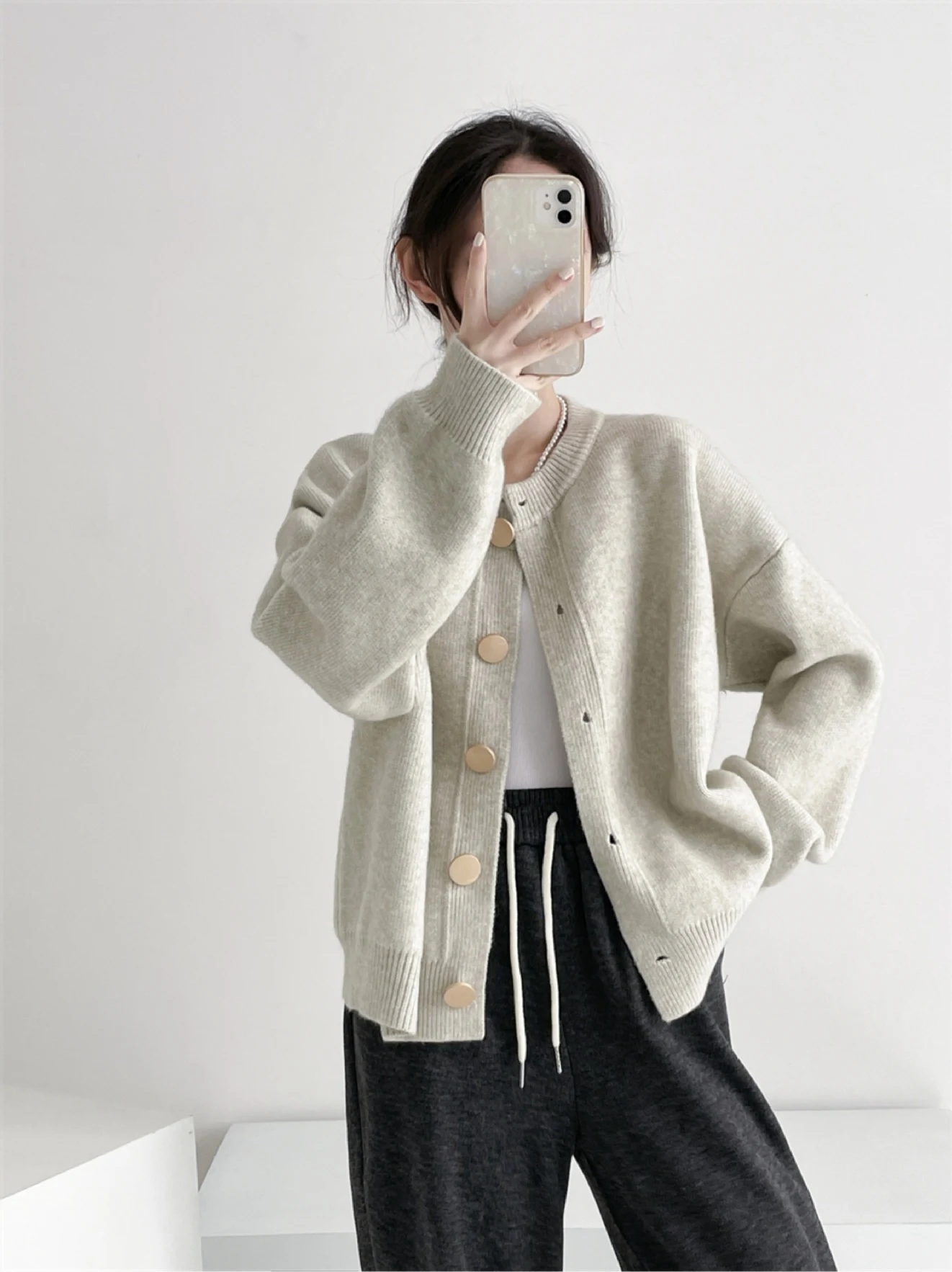 Title 17, Womens Round Neck Solid Color Loose Knitted Ca...