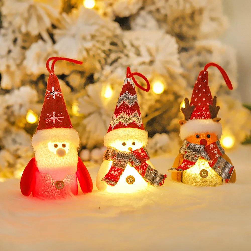 Dekoratif Yaratıcı Karikatür Eski Kardan Adam Işıklı Noel Topu ile evinizde büyülü ve şenlikli bir Noel atmosferi yaratın. — Fotoğraf 1