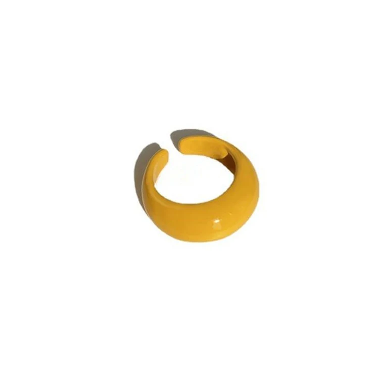 Anel de óleo pingente artesanal cor sólida simples cruz geométrico, perfeito para um look minimalista e elegante, uso diário. — foto 3