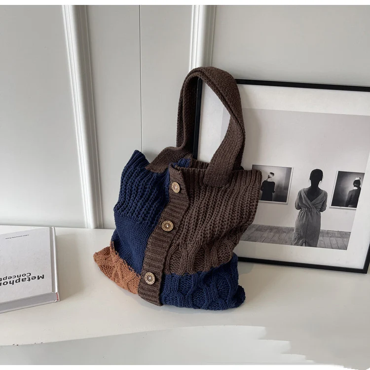Suéter de lana tejido de color para mujer, cálido y elegante. Ideal para el invierno, ofrece comodidad y estilo, perfecto para cualquier ocasión. — foto 18