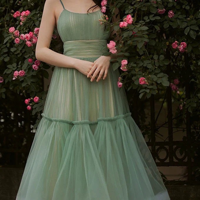 Falda abullonada de malla French First Love pequeña ideal para niñas. Perfecta para ocasiones especiales y un look encantador. — foto 8