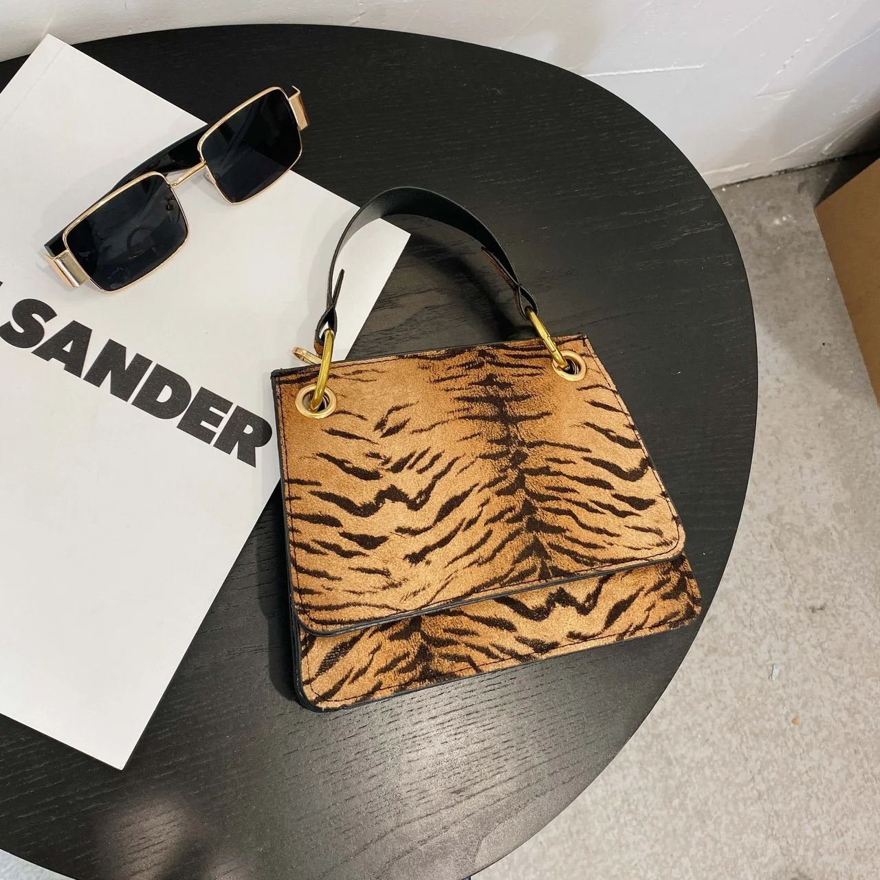 Title 7, Chain crossbody bag for women offers style and ...