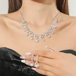 Conjunto Colar e Brinco de Strass Simples Fashion Elegância Despojada para Mulheres Joia Versátil Ideal para Presentear e Usar Sempre — foto 29