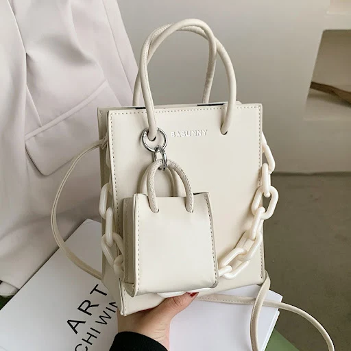 Title 4, Simple Large-Capacity Thick Chain Shoulder Bag