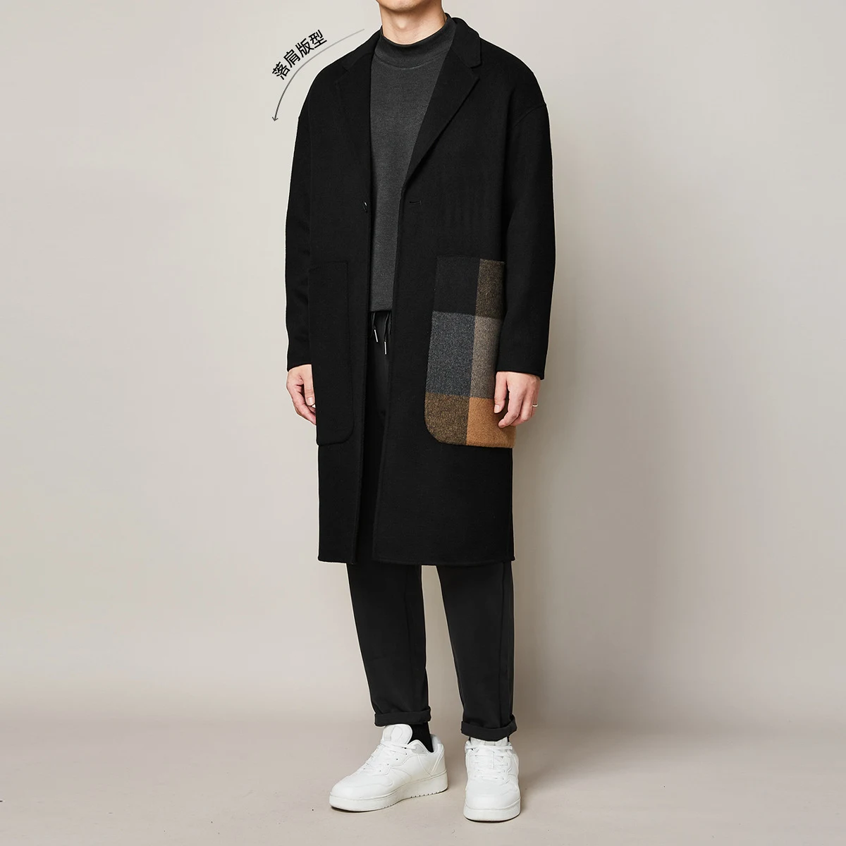 Men's Color Contrast Stitching Long Woolen Coat, a stylish and warm winter coat. Stay comfortable and look great. — photo 2