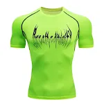 Camiseta esportiva de manga curta e ajuste justo com proteção solar para fitness masculina. Secagem rápida, respirável e UPF50+ para esportes — foto 1