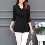 Maglietta intima da donna T-shirt oversize dalla vestibilità ampia con scollo a V — foto 5