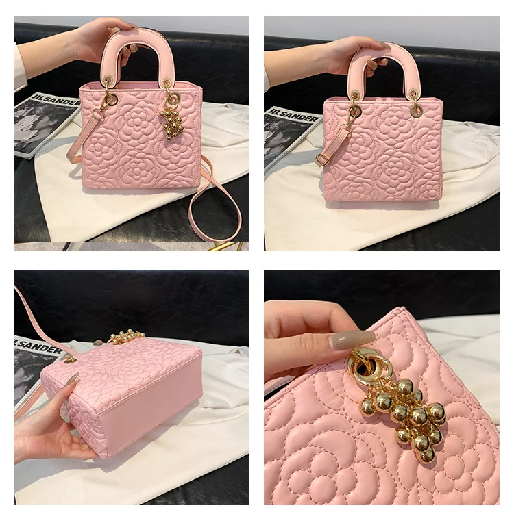 Bolsa de ombro bordada feminina Leve seus pertences com charme e elegância, um acessório de moda que combina estilo e praticidade para mulheres modernas. — foto 12