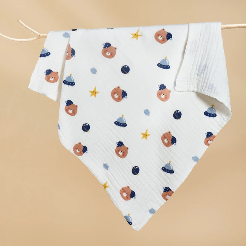 Cobertor de gaze de algodão puro para recém-nascidos com estampas delicadas. Macio, respirável e perfeito para ninar e proteger o bebê. — foto 39