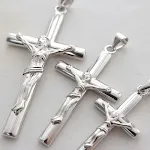 Pingente Cruz Prata S925 para Casal Retro Enfeite. Joia Clássica e Significativa. Presente Ideal para Celebrar o Amor. Design Duradouro e Elegante. — foto 7