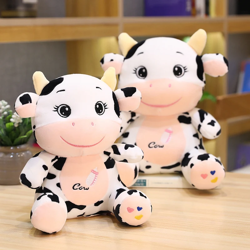 Bichinho de pelúcia de vaca bebê fofo. Macio e adorável, perfeito para abraçar e brincar. Um presente ideal para bebês e crianças pequenas. — foto 5
