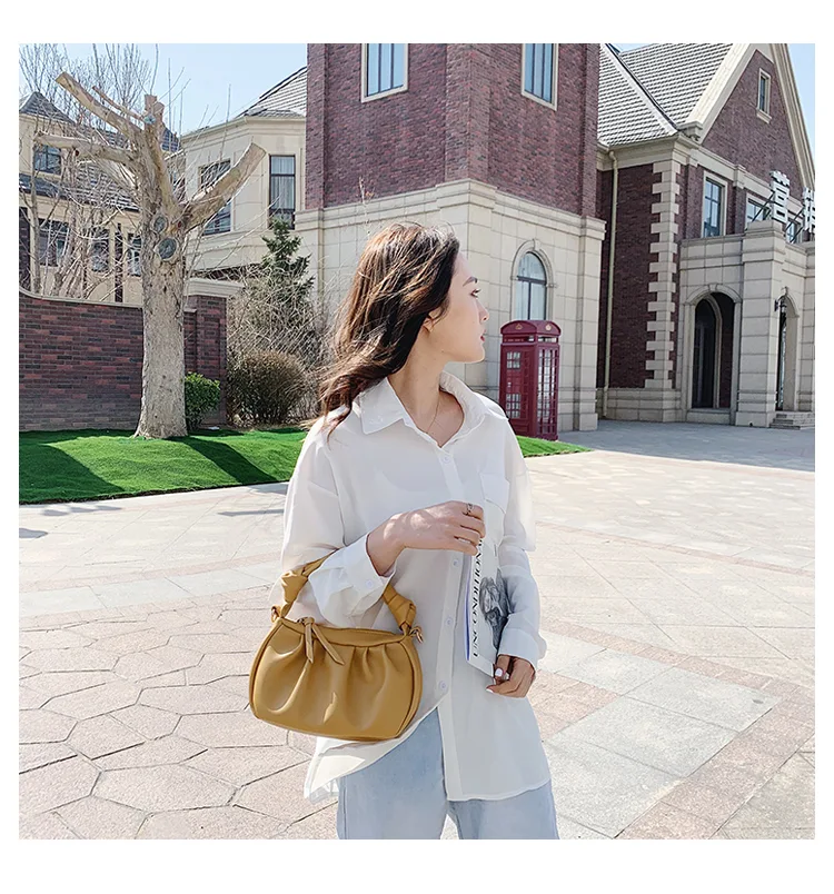 Bolso bandolera Wild Cloud, perfecto para llevar lo esencial con comodidad y estilo, ideal para el día a día y viajes. — foto 7