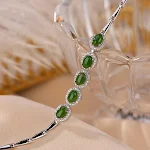 Pulseira feminina de jade Hotan banhada a ouro, elegância atemporal. Desfrute da beleza natural e brilho dourado, perfeita para qualquer ocasião e realça seu estilo. — foto 2