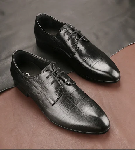 Title 2, Herren Lederschuhe handgefertigt im Schachbrett...