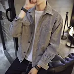 Giacca di jeans da uomo, trendy e ampia, stile utilitario, perfetta per un look casual e alla moda. Comoda e versatile, adatta a ogni occasione. — foto 1
