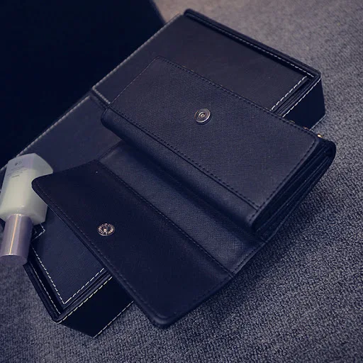 Title 1, Womens Rivet Three-fold Wallet. Keep essential...