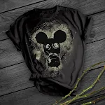 Camiseta simples de manga curta soltinha, moda feminina para um visual casual e confortável. Perfeita para o verão, ideal para o dia a dia. — foto 2