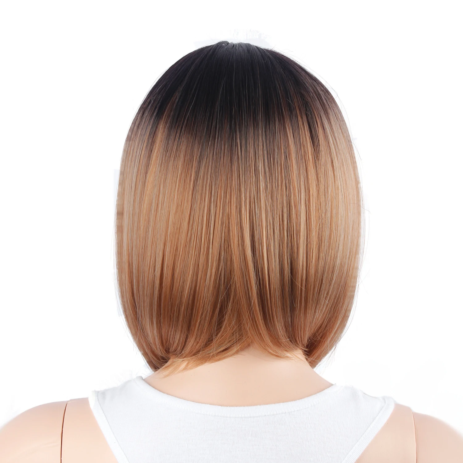 Peruca curta feminina degradê preto marrom, cobre a cabeça com estilo e elegância, ideal para um visual moderno e sofisticado. — foto 3