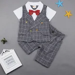 Dečije odelo za dečake, karirano, dvodelno, džentlmenski stil, kratki rukavi. Savršeno za svečane prilike i proslave. Elegantno i udobno. — foto 2