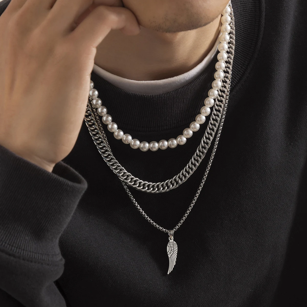Colar masculino com pingente de pena Ornament, pérolas multicamadas, vintage. Acessório perfeito para um visual elegante. — foto 6