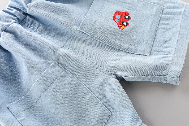 Roupa de Verão Casual Infantil com Estampa de Carros, Conjunto Duas Peças para Bebês Meninos e Meninas, Confortável e Leve. — foto 1