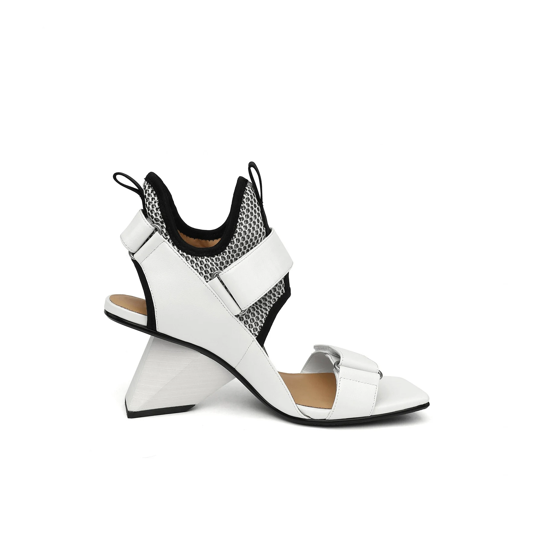 Title 10, Womens Personalized Shaped Leather Roman Sanda...