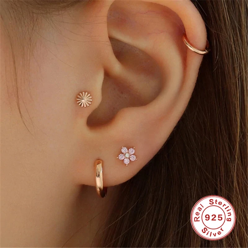 Brincos Fashion Twin, conjunto três peças Flor Amor, clip e stud, um toque romântico e estiloso para seus looks. — foto 27