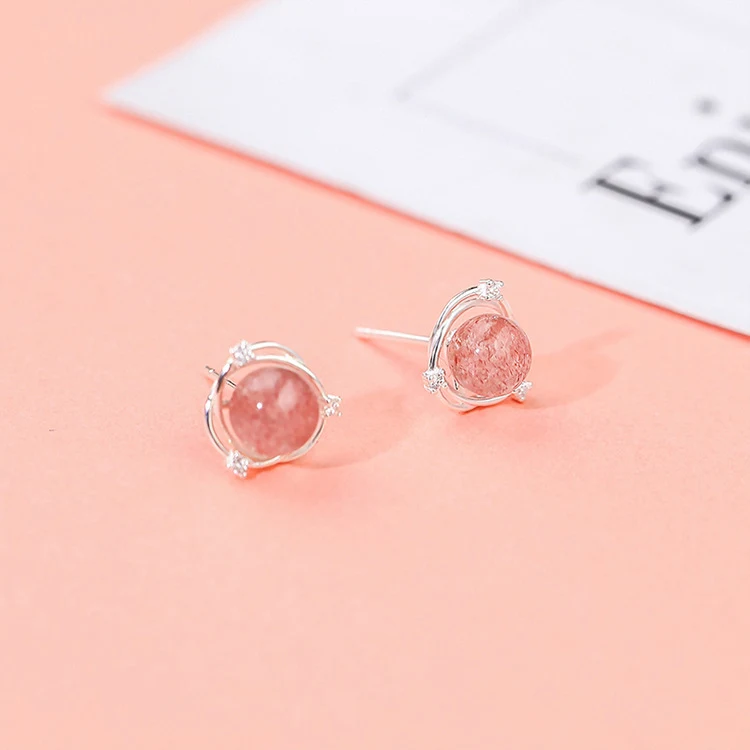 Title 10, 925 Sterling zilveren aardbeikwarts zirkoon oor...