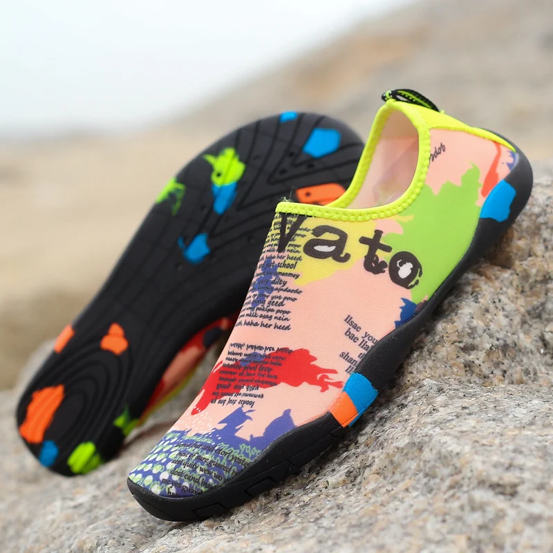 Title 3, Sapatos aquáticos versáteis para praia, mergulh...