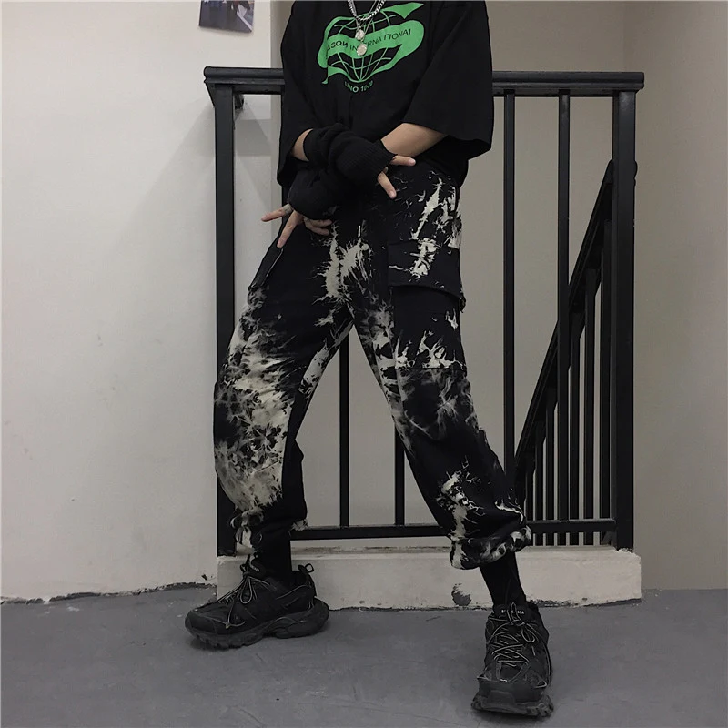Title 7, Tie-dye wide-leg loose slacks offer ultimate co...