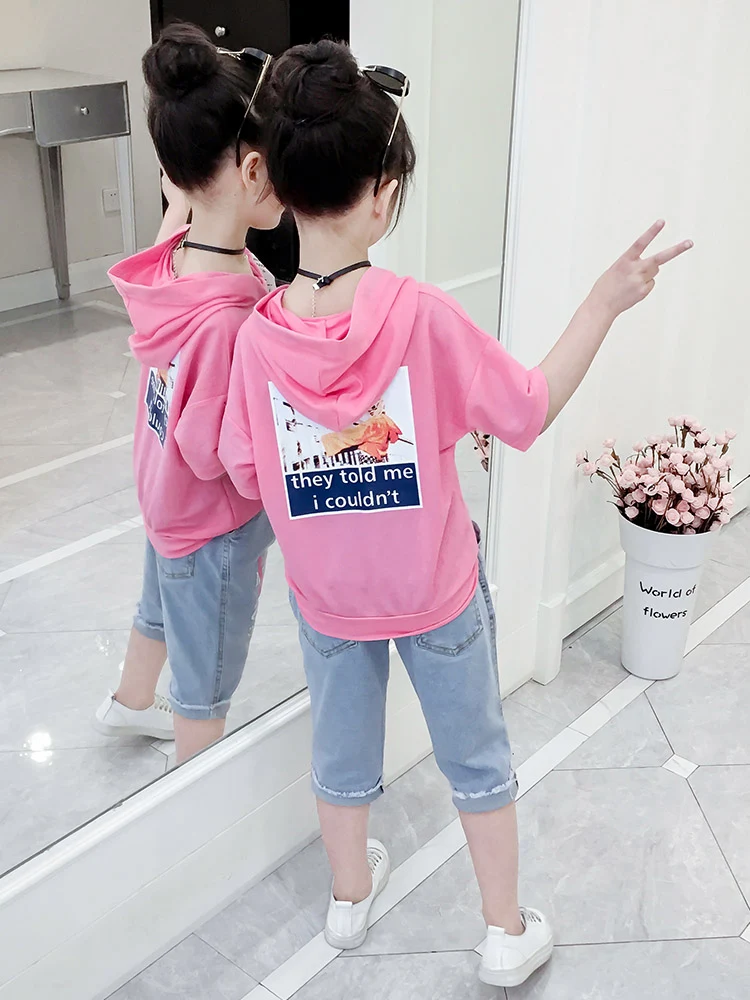 Roupa infantil de verão "net red", moda para crianças, frescor e estilo garantidos. Conforto e beleza para os dias ensolarados dos pequenos. — foto 2