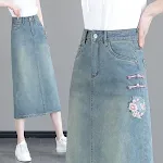 Nova saia jeans com bordado chinês estilo nacional. Desfrute da moda com esta saia elegante, confortável e única, perfeita para qualquer ocasião. — foto 5