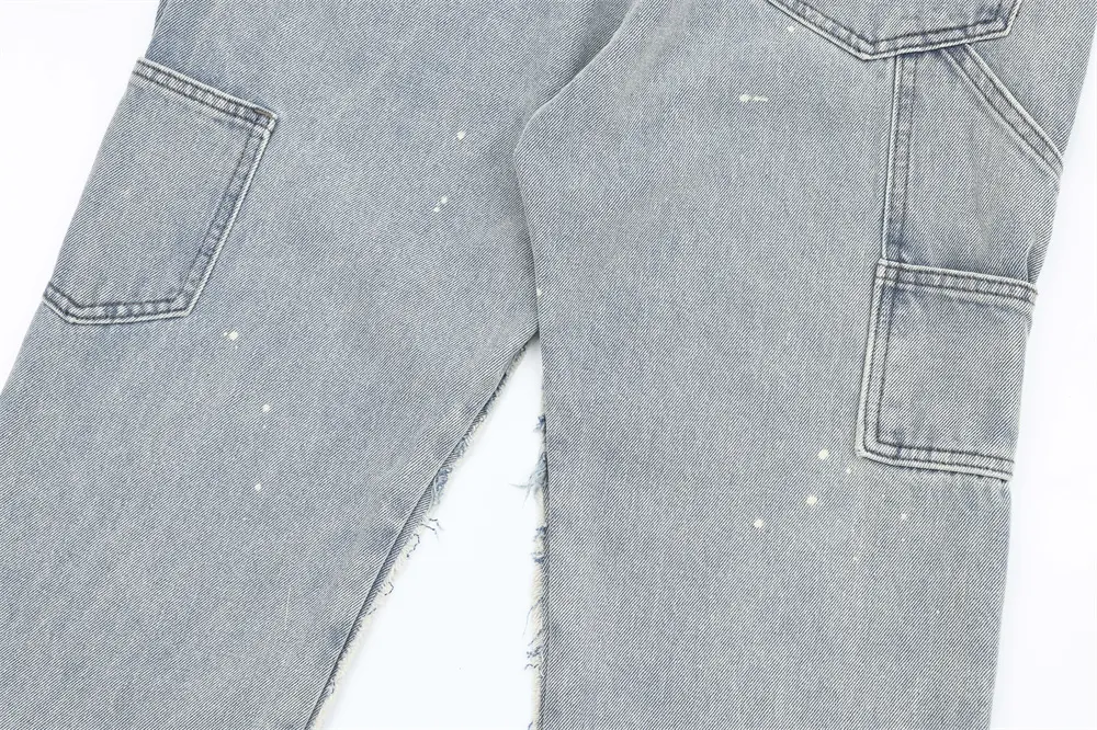 Denim-Jeans mit geradem Bein, Farbkontrast-Patchwork und Wasser-Effekt, perfekt für die Katzenbartwäsche, bequeme Passform. — foto 8
