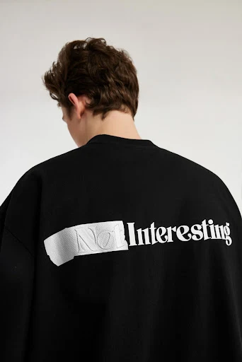 Title 6, Camiseta americana de cuello alto pequeño con e...
