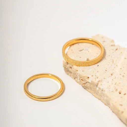 Title 4, Anel feminino em aço inoxidável 18K banhado a o...