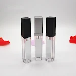 Empty Lip Glaze Tube With Mirror and LED Light for DIY lip gloss and easy touch-ups on the go, offering convenience and — photo 3