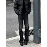 American High Street Retro Black Straight Skinny Jeans For Men. Stylish and comfortable jeans with a retro vibe and a mo — photo 1