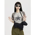 Bolsa Crossbody Feminina de Um Ombro com Design de Boneca Fofa. Leve seus pertences com estilo e charme, perfeita para o dia a dia e ocasiões especiais. — foto 15
