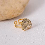 Anel de coração de amor popular com micro strass de personalidade. Um acessório charmoso e brilhante, perfeito para expressar amor e carinho. — foto 3