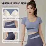 Completo sportivo da donna con top intero con imbottitura al seno e pantaloni. Ideale per allenamenti, comfort e sostegno. — foto 19