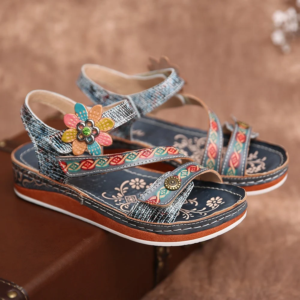 Große Freizeitschuhe für Damen sofort lieferbar. Bequeme, modische Schuhe in großen Größen für den Alltag, ideal für einen entspannten, stilvollen Look. — foto 10