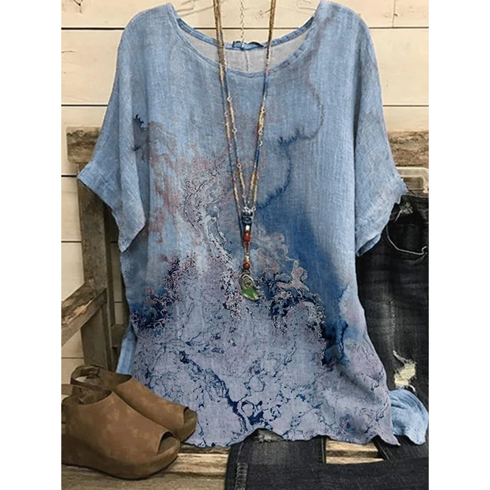 Camiseta Feminina Solta Casual com Estampa e Gola Redonda Conforto e estilo para o seu dia a dia. Perfeita para um visual descontraído e cheio de personalidade. — foto 7