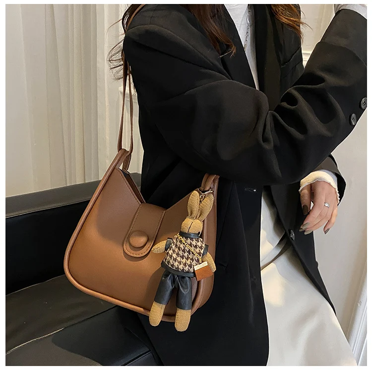 Title 5, Simple Messenger Retro Schoudertas voor Dames. ...