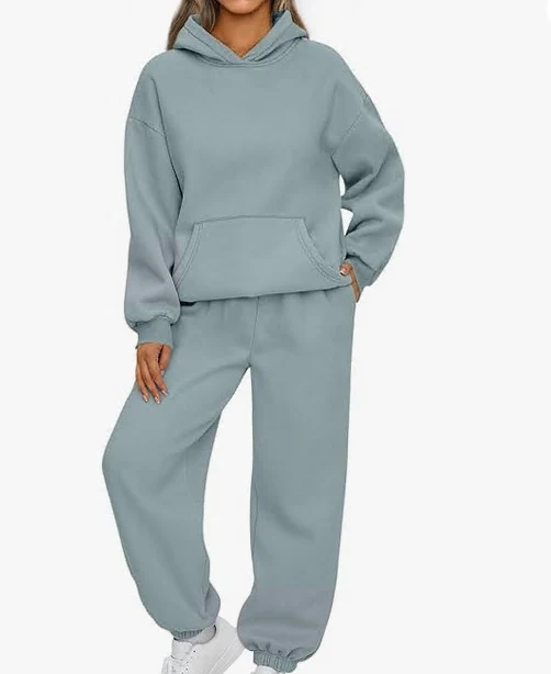 Conjunto deportivo de mujer con capucha casual, dos piezas, pantalón y sudadera, ideal para deporte y tiempo libre, cómodo y moderno. — foto 1