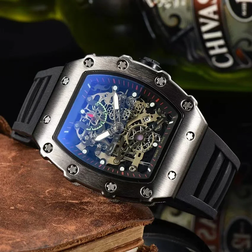Relógio Esportivo Hollow Barrel Masculino, resistente à água. Design robusto, ideal para esportes e aventuras ao ar livre. Precisão e estilo. — foto 17