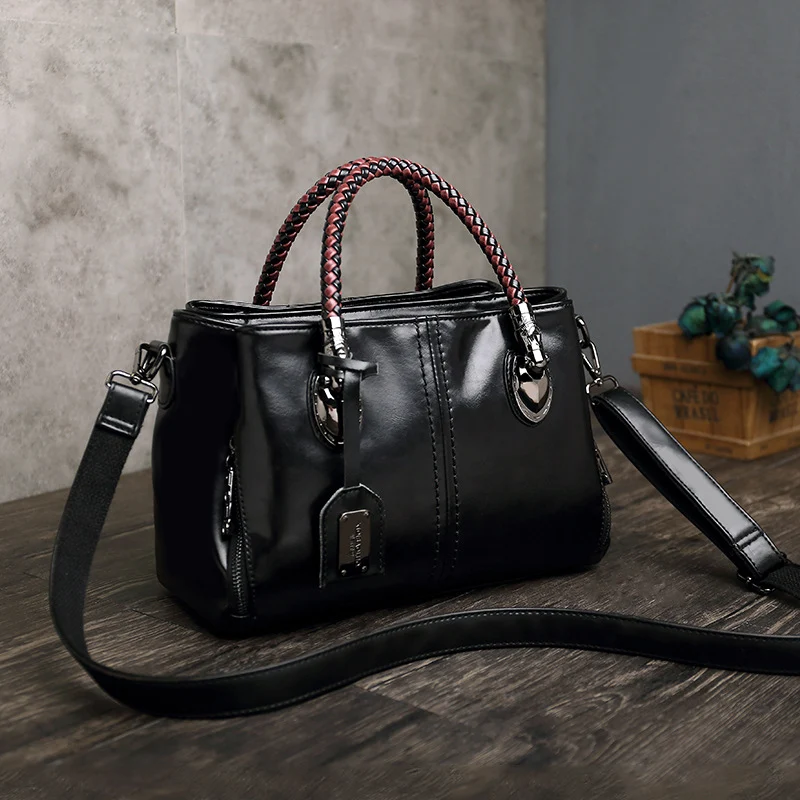 Bolsa feminina de grande capacidade, ideal para mulheres. Perfeita para trabalho, viagens e uso diário. Leve tudo com você! — foto 2