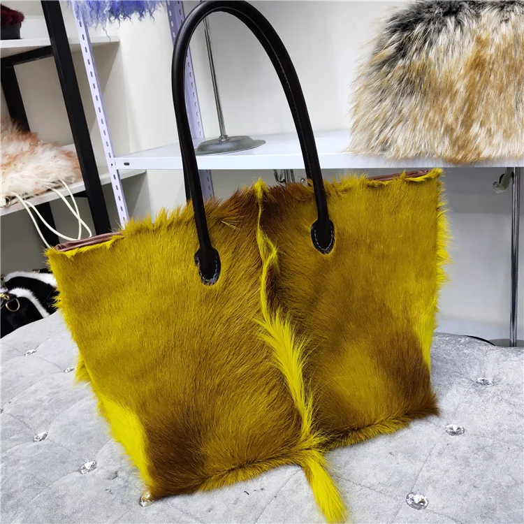 European and American Fashion Minimalist Cowhide Handle Handbag. Timeless elegance and practical design. Perfect for eve — photo 4