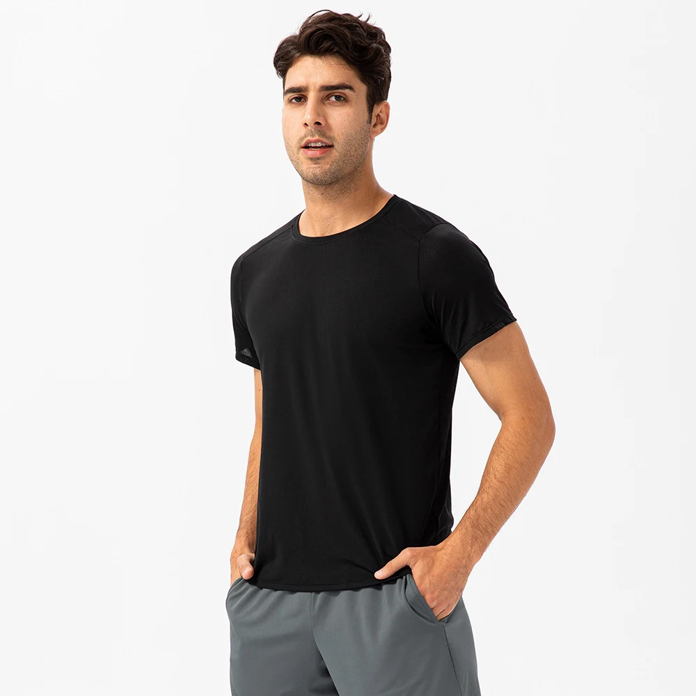Camiseta masculina de corrida solta, secagem rápida, gola redonda, absorvente de suor, respirável, fitness, esportiva, casual, manga curta — foto 22