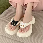 Kadın Platform Kitty Yazlık Outdoor Sandaletleri. Rahat ve şık, yazın keyfini çıkarın. Açık hava aktiviteleri için idealdir. — Fotoğraf 3